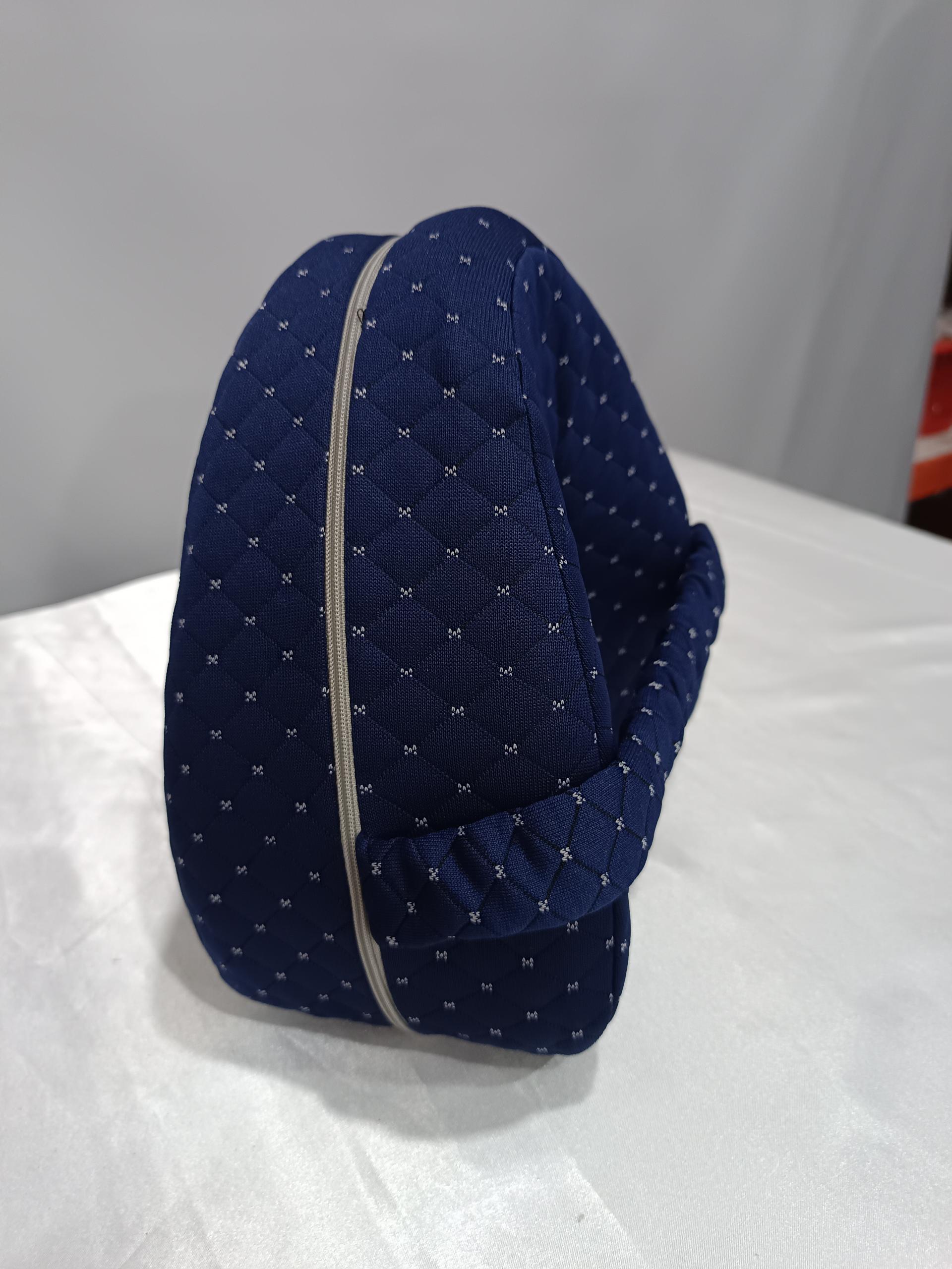 Heart-shaped Memory Foam Leg Pillow Contour Legacy Leg Pillow Gronata