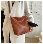 Women's Shoulder Bag With Ethnic Style Wide Shoulder Strap Ins Large Capacity Bucket Crossbody Bags Fashion Handbag Gronata