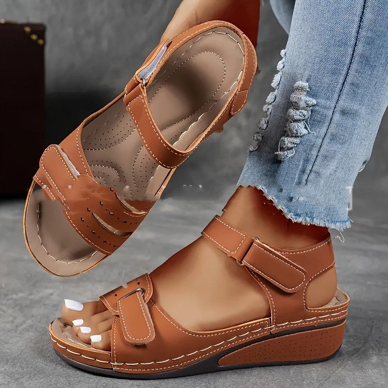 Thick Bottom Plus Size Strap Sandals Gronata
