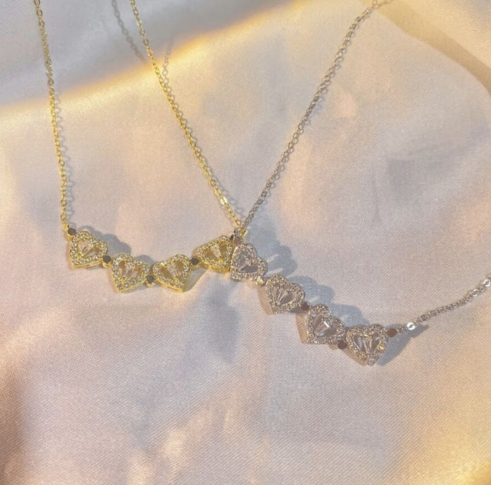 Retro Magnetic Folding Heart Shaped Four Leaf Clover Pendant Necklace Women Love Clavicle Chain Gifts Openable Choker Jewelry Gronata