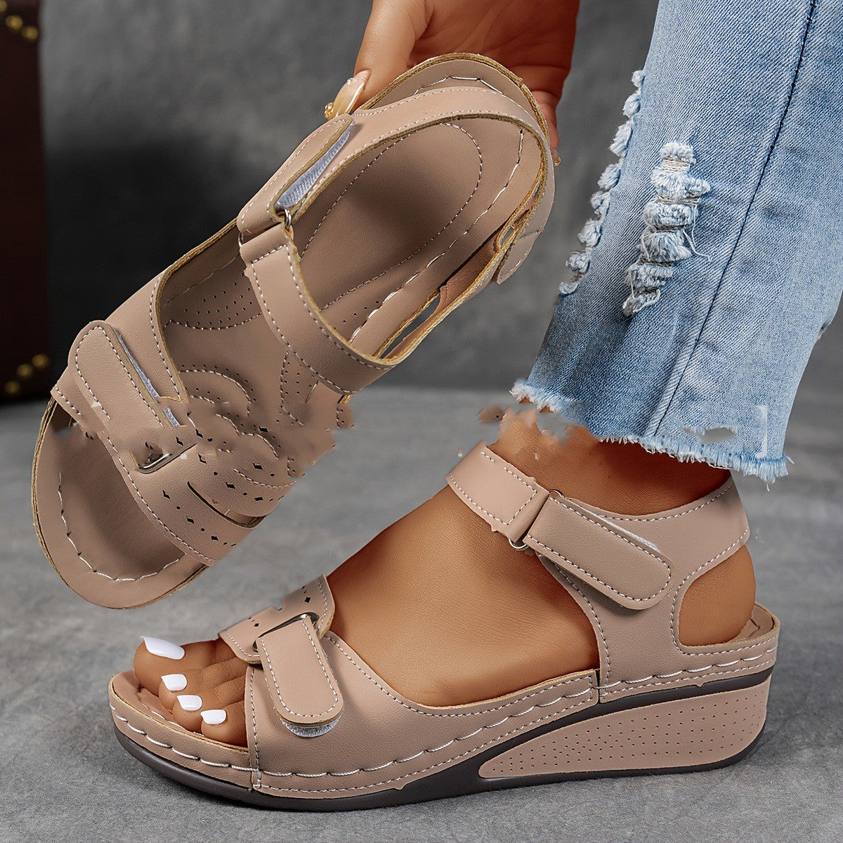 Thick Bottom Plus Size Strap Sandals Gronata