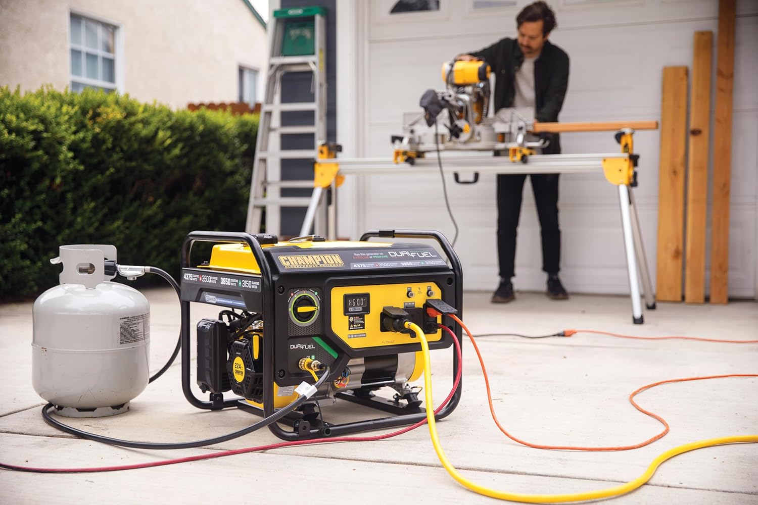 Champion Power Equipment 4375-Watt Dual Fuel RV Ready Portable Generator with Free 3-Year Warranty Gronata