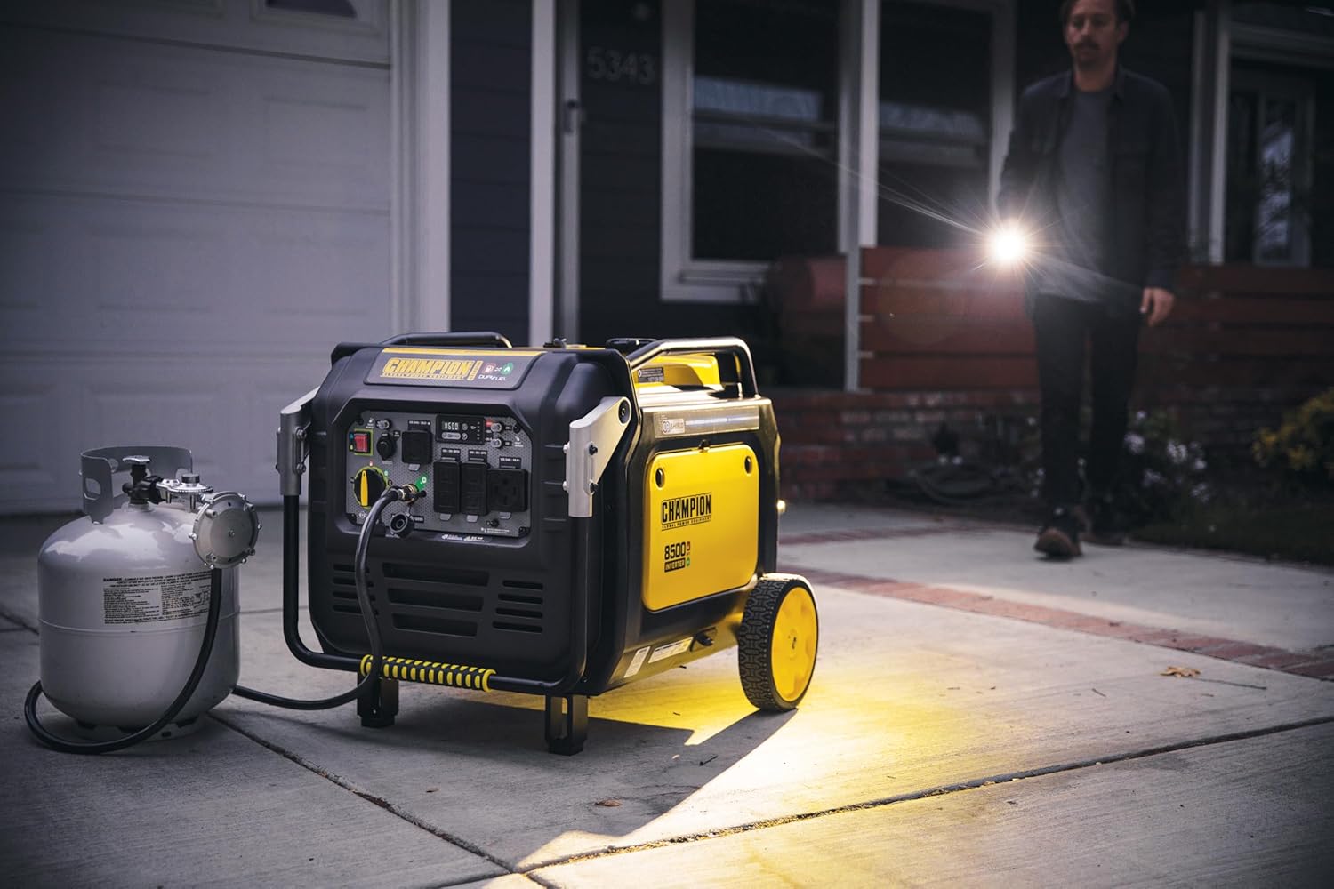 Champion Power Equipment 8500-Watt Electric Start Dual Fuel Home Backup Portable Inverter Generator with Quiet Technology and CO Shield Gronata