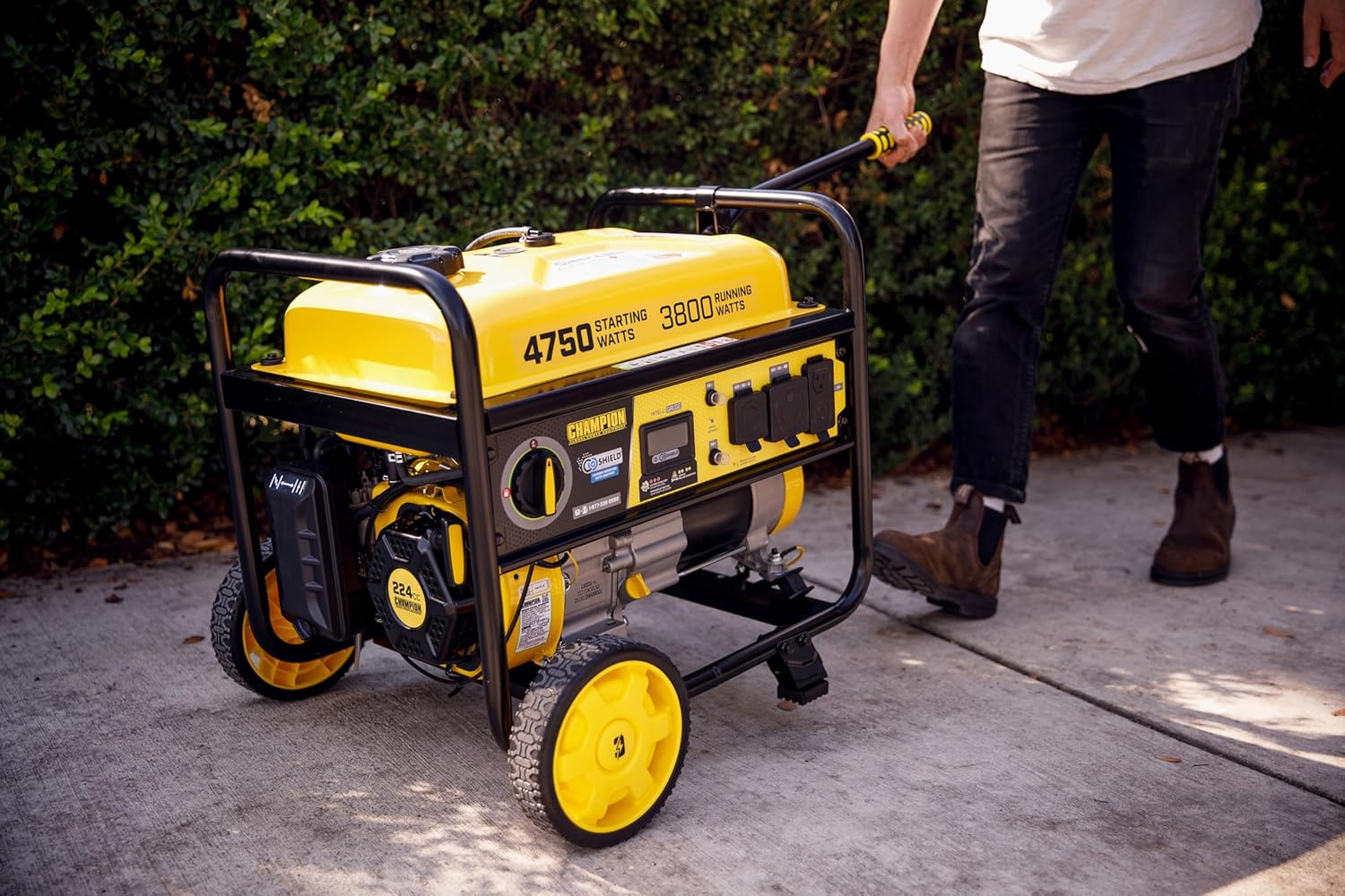 Champion Power Equipment 4750-Watt RV Ready Portable Generator with CO Shield, CARB Compliant Gronata