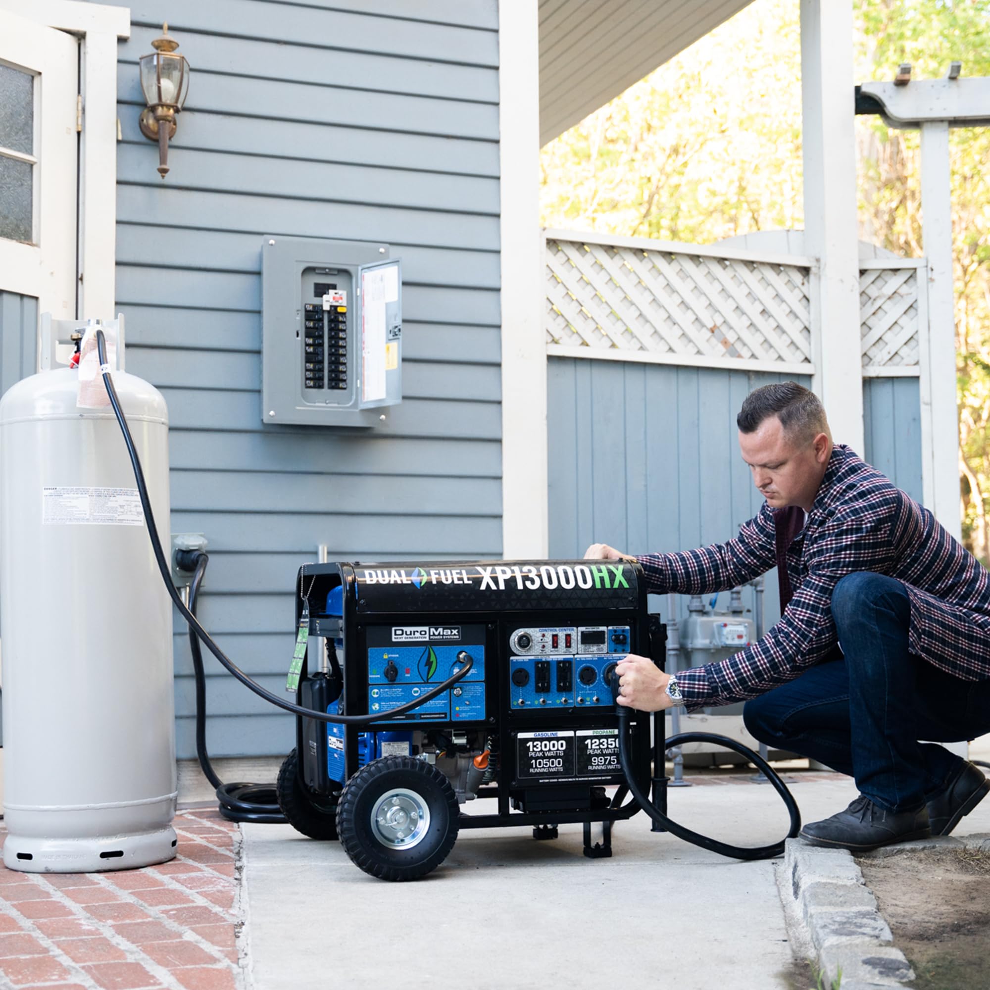 DuroMax XP12000HX 12,000-Watt Dual Fuel Portable Generator - Gas & Propane, Electric Start, Whole Home Power Backup, Transfer Switch Ready, RV & Emergency Ready Gronata