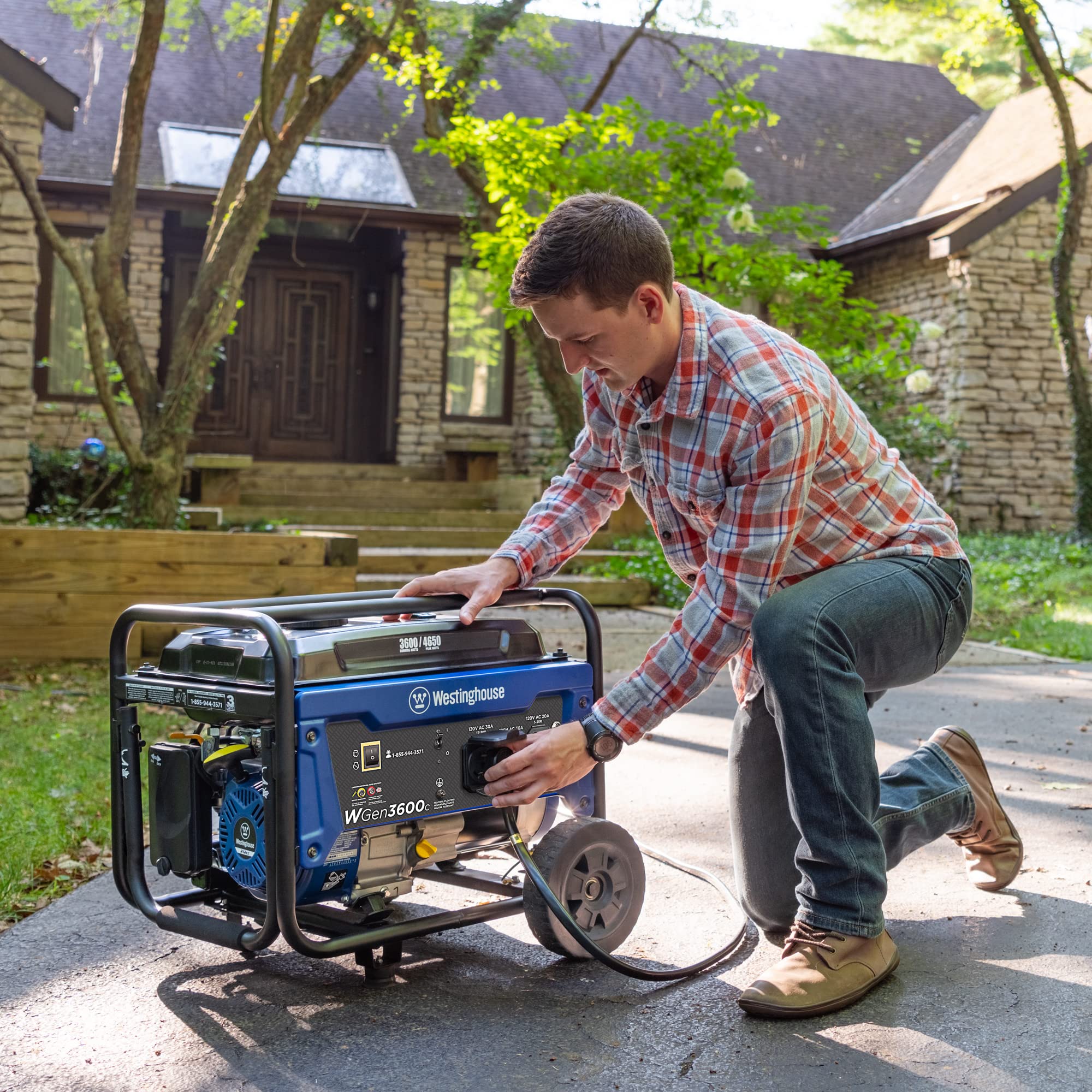 Westinghouse 4650 Peak Watt Dual Fuel Portable Generator, RV Ready 30A Outlet, Gas & Propane Powered Gronata