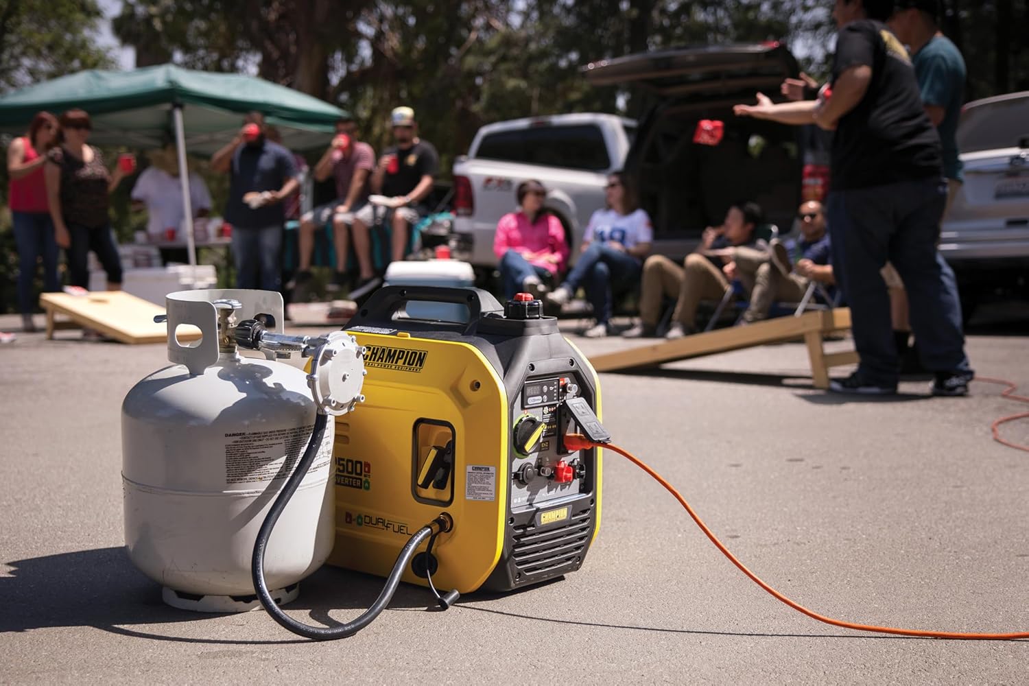 Champion Power Equipment 2500-Watt Dual Fuel Portable Inverter Generator with Quiet Technology and CO Shield Gronata