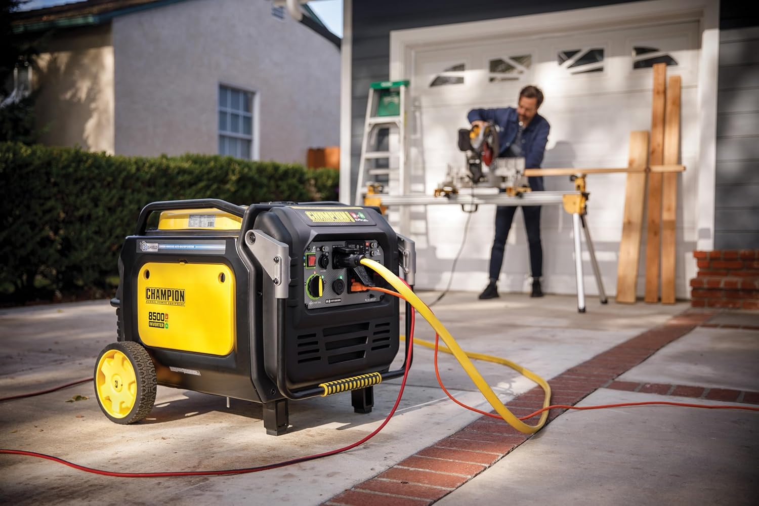 Champion Power Equipment 8500-Watt Electric Start Dual Fuel Home Backup Portable Inverter Generator with Quiet Technology and CO Shield Gronata