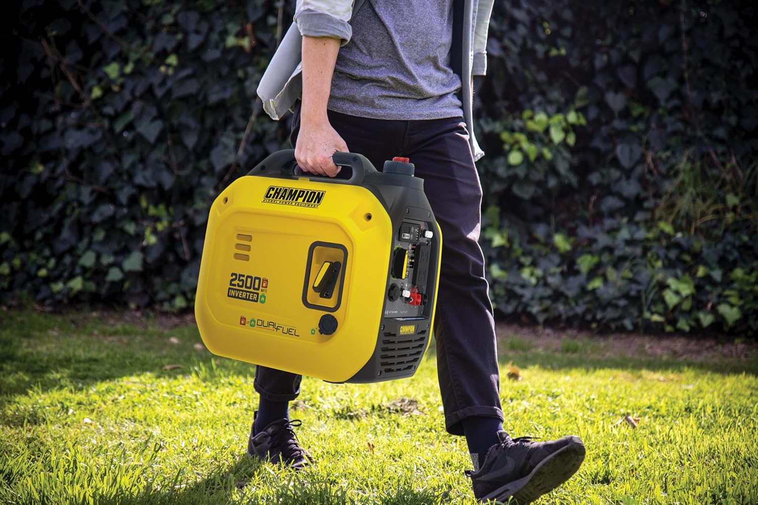 Champion Power Equipment 2500-Watt Dual Fuel Portable Inverter Generator with Quiet Technology and CO Shield Gronata