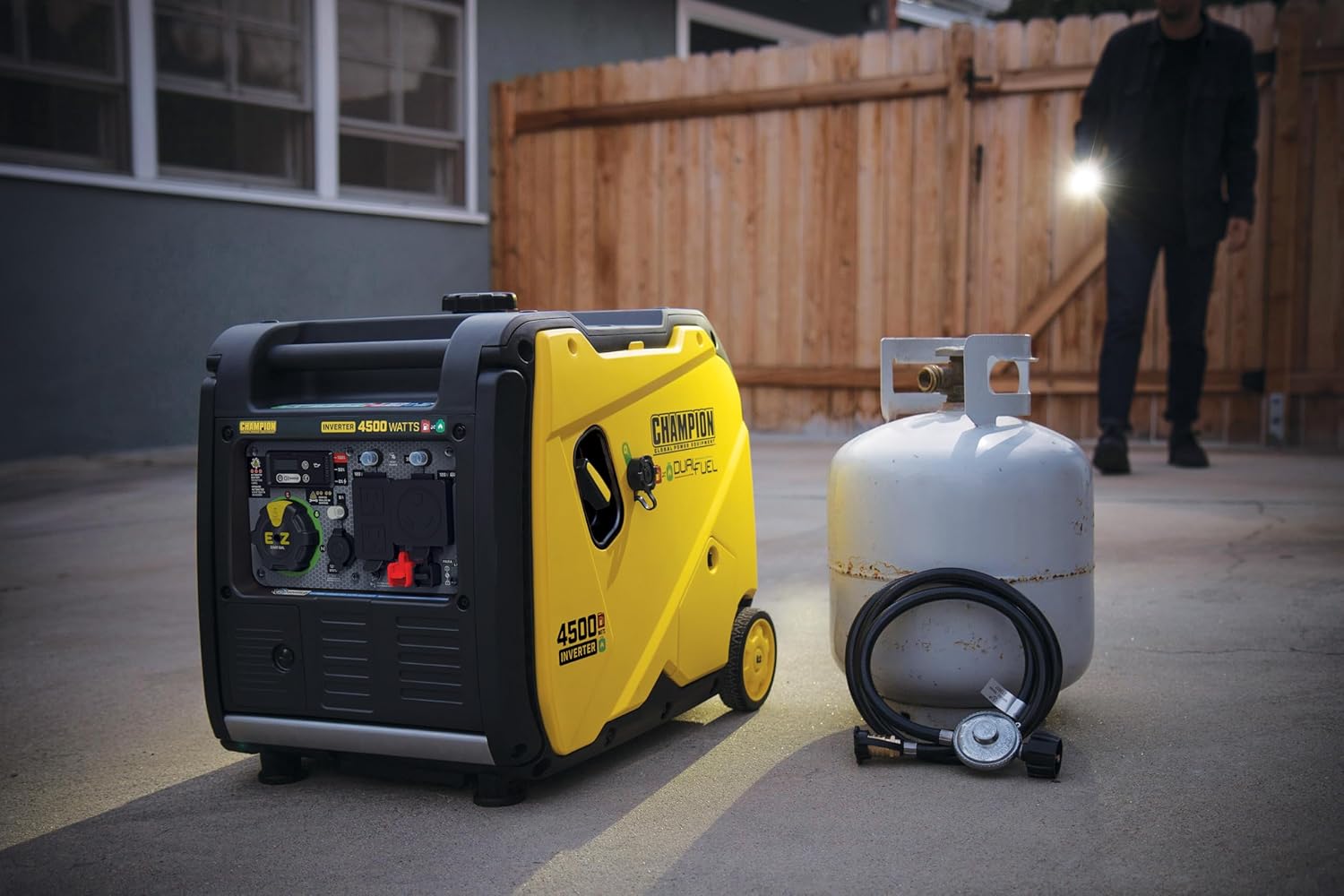 Champion Power Equipment 4500-Watt Electric Start Dual Fuel RV Ready Portable Inverter Generator with Quiet Technology and Free 3-Year Warranty Gronata
