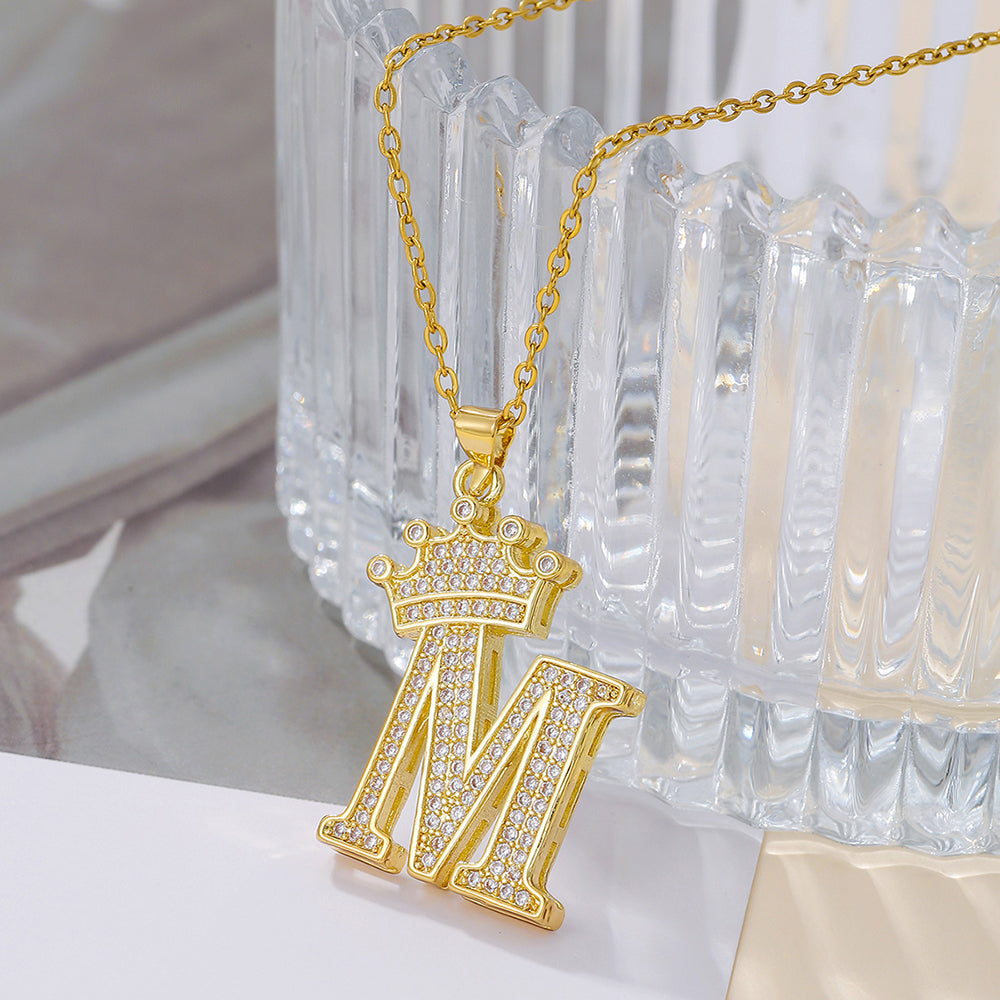 1PCS Fashionable Gold Diamond Crown Uppercase Letter Popular Pendant Necklace Suitable For Daily Use Festivals Parties Gifts Jewelry Set Gronata