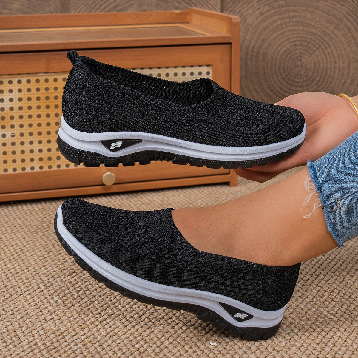 Women's Flyknit Breathable Mesh Casual Shoes Gronata